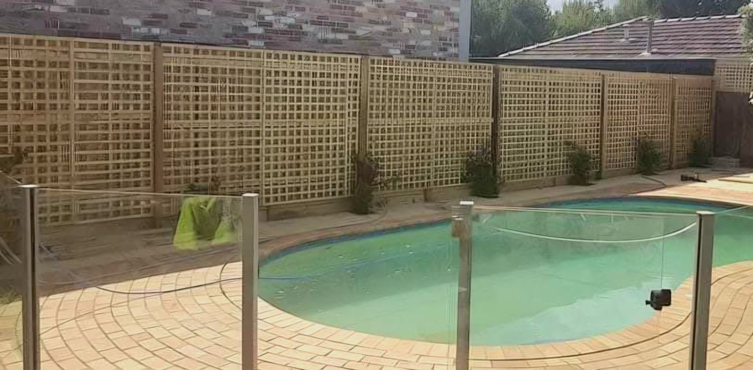 Timber boundary fence 9
