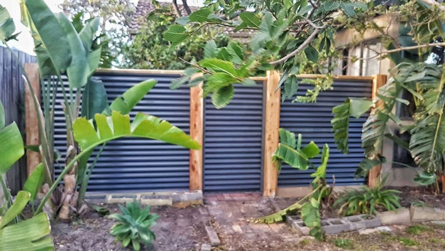 Front Fences project 30