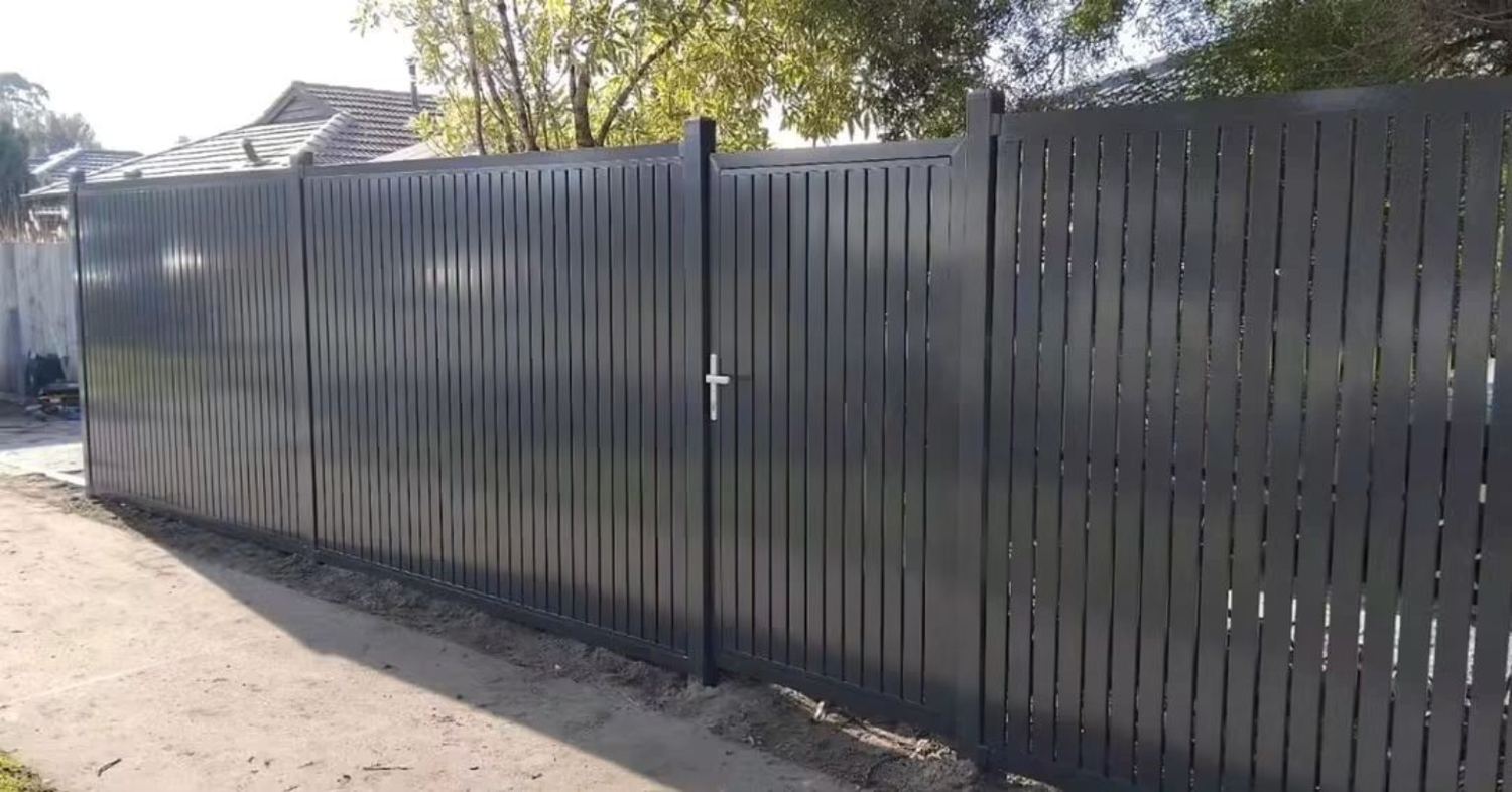 Aluminium Slat Fencing project 4
