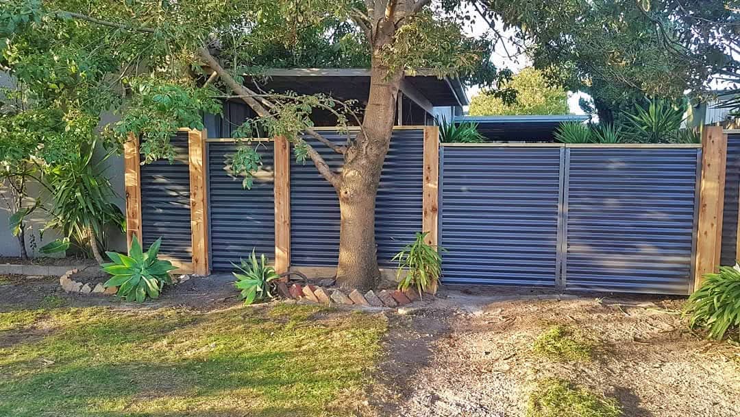 Colorbond front fence by Mordy Fencing